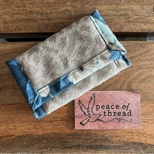 Peace of Thread Handmade floral fabric card holder